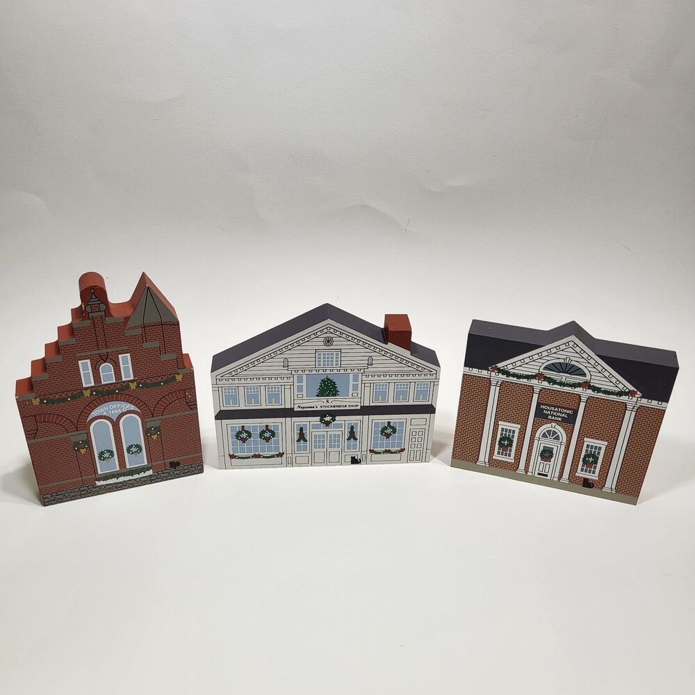 The Cat's Meow Stockbridge Christmas Series Lot of 3 Massachusetts Bank Nejaime